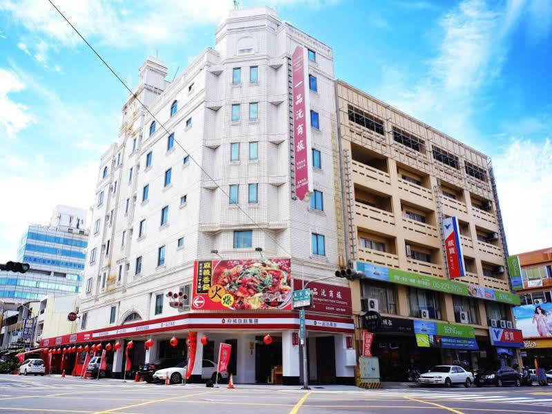 Yi Pin Yuan Hotel Tainan Exterior foto